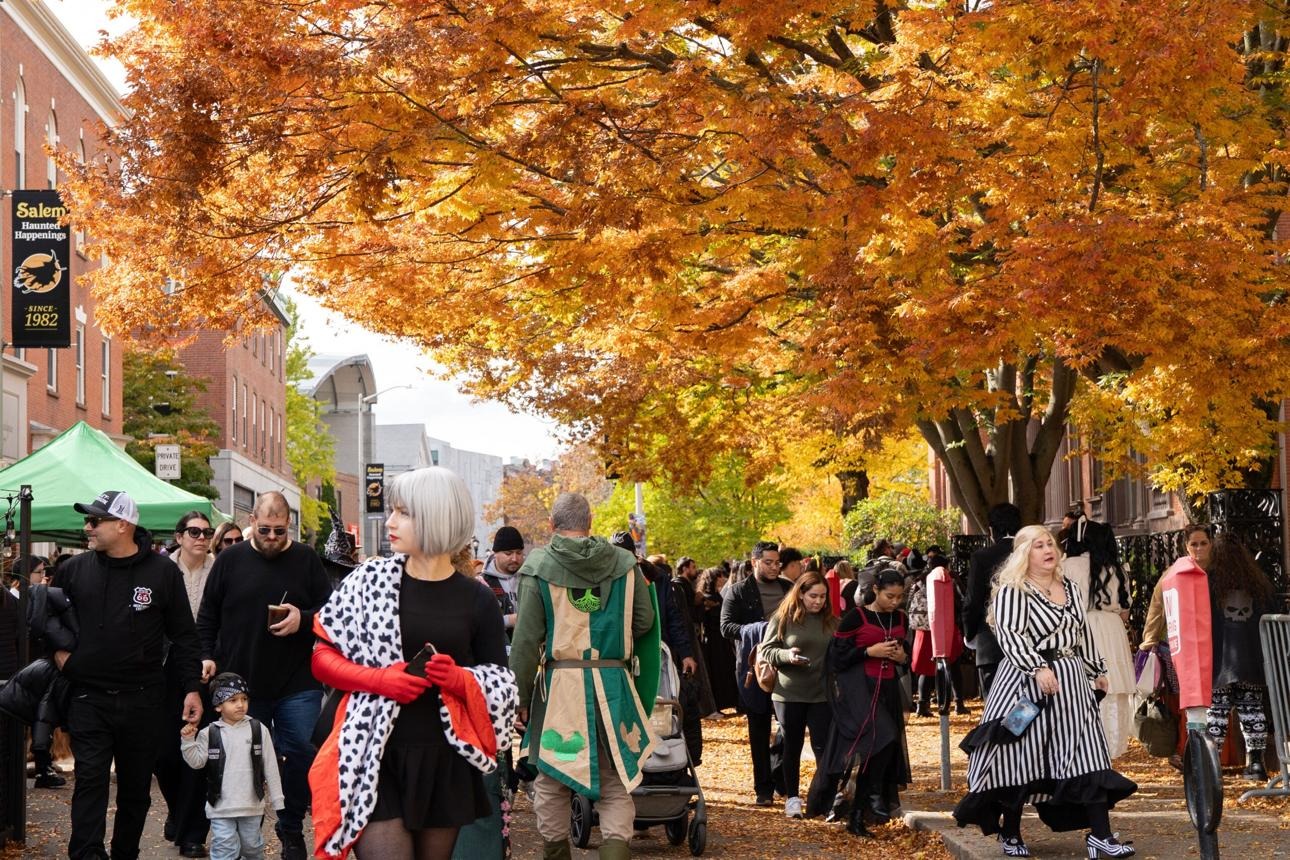 Photos: The best moments from Salem on Halloween 2025