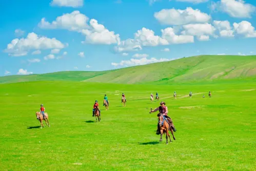 Trải nghiệm thảo nguyên Nội Mông - Các hoạt động nhất định phải thử khi du lịch Trung Quốc