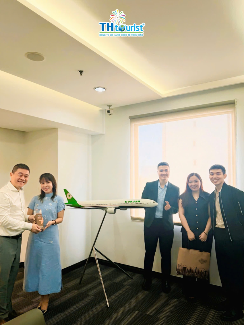 Du Lịch Triều Hảo Vinh Dự Nhận Giải Thưởng Từ Hãng Hàng Không EVA Air