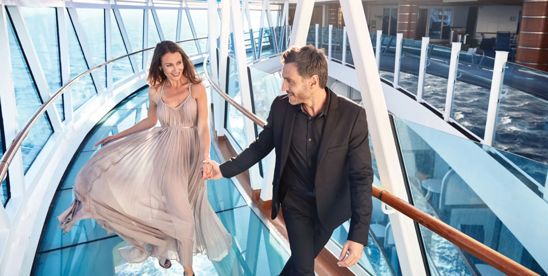 Formal Night trên du thuyền Royal Princess 2026 - Mặc gì cho đúng dress code?