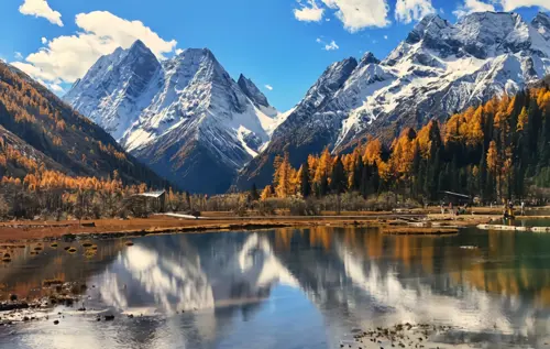Núi Tứ Cô Nương có gì? Khám phá “Alps của phương Đông” giữa lòng Tứ Xuyên