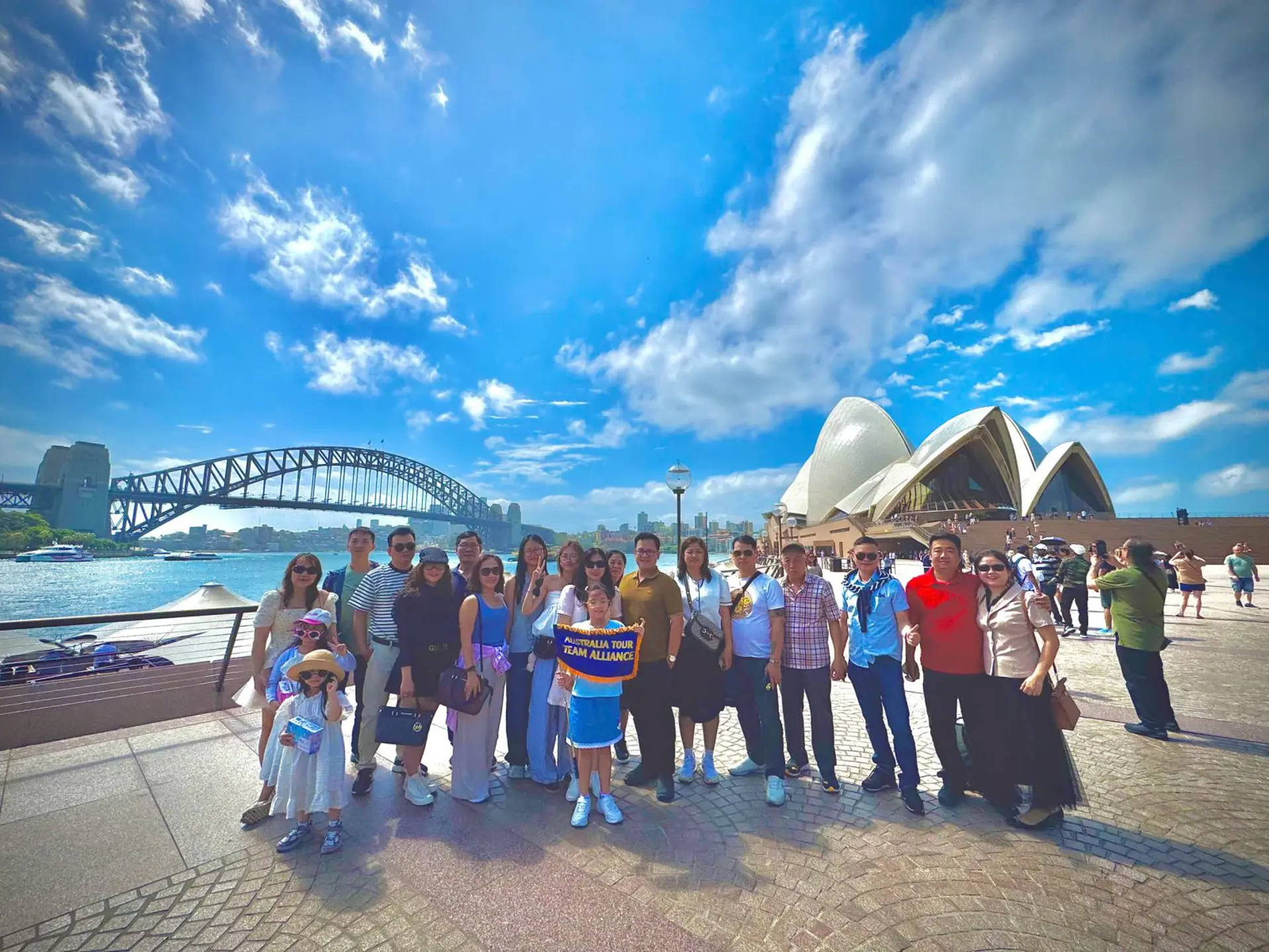 Hành Trình Khám Phá : Mono Sydney