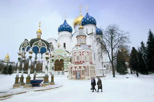 Sergiev Posad – Hành trình khám phá tu viện Nga cổ linh thiêng giữa lòng nước Nga 2025