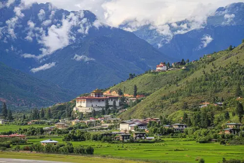 Hành Trình Du Lịch Bhutan: Khám Phá Tu Viện Paro Taktsang Kỳ Vĩ Giữa Vách Núi Paro Valley