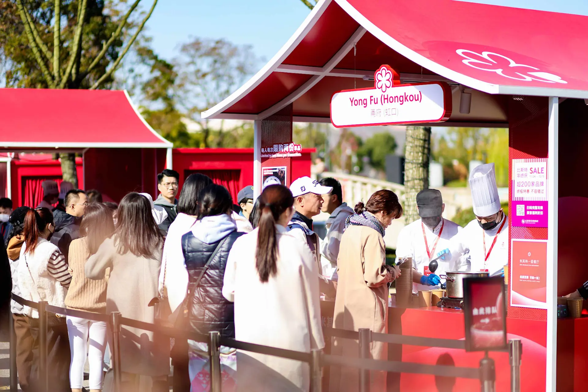 Lễ Hội Ẩm Thực Đường Phố Hong Kong: Trải Nghiệm Vị Giác Toàn Cầu Giữa Lòng Châu Á