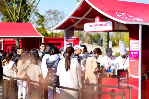 Lễ Hội Ẩm Thực Đường Phố Hong Kong: Trải Nghiệm Vị Giác Toàn Cầu Giữa Lòng Châu Á