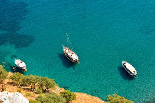 Lâu Đài Cesme - Điểm Đến Lý Tưởng Cho Hành Trình Khám Phá Thổ Nhĩ Kỳ 2025