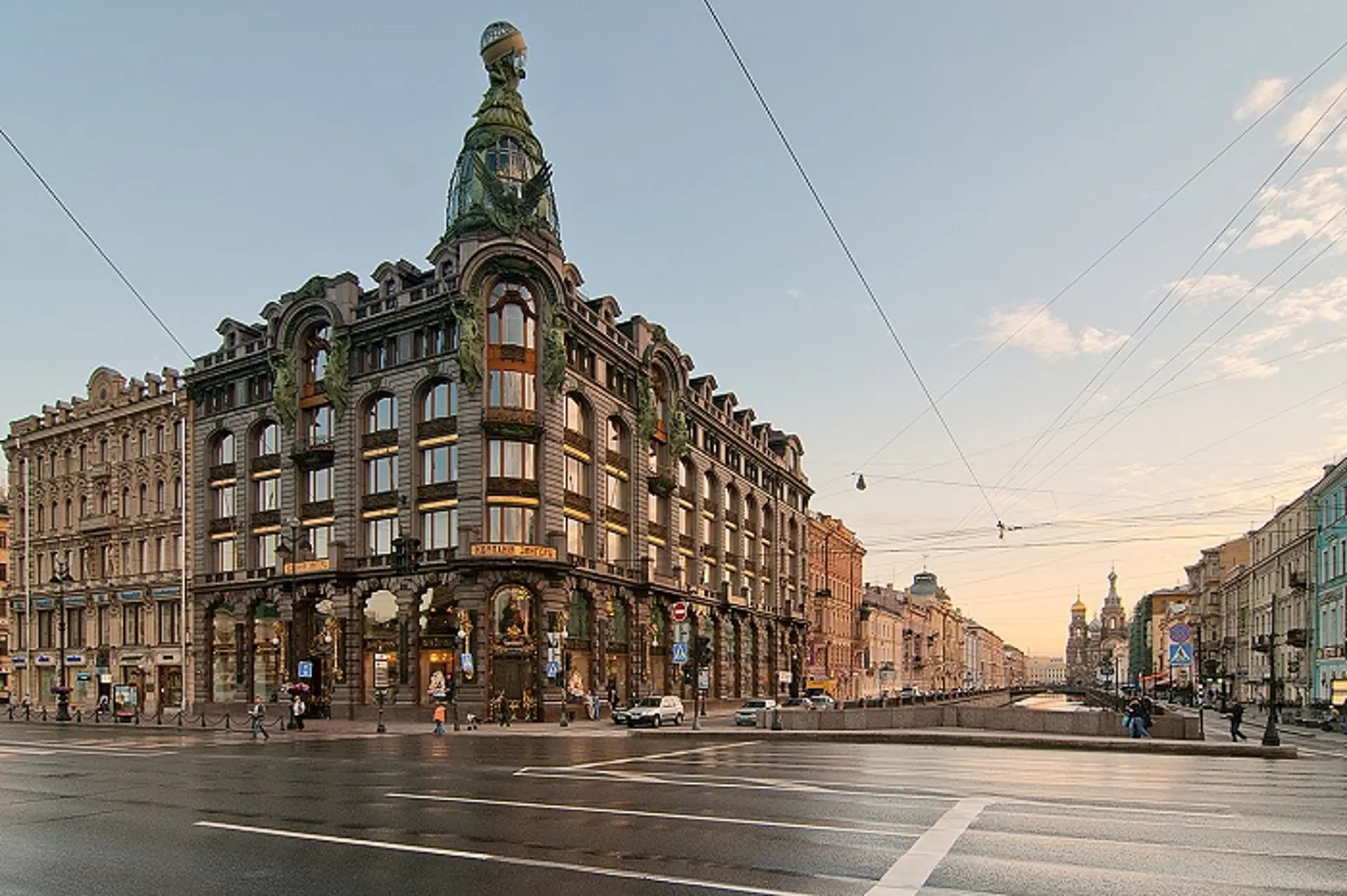 Du lịch Saint Petersburg: Khám phá vẻ đẹp văn hóa và lịch sử nước Nga mới nhất 2025