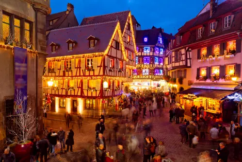 Chợ Giáng sinh Strasbourg – Trải nghiệm mùa Noel rực rỡ giữa lòng nước Pháp