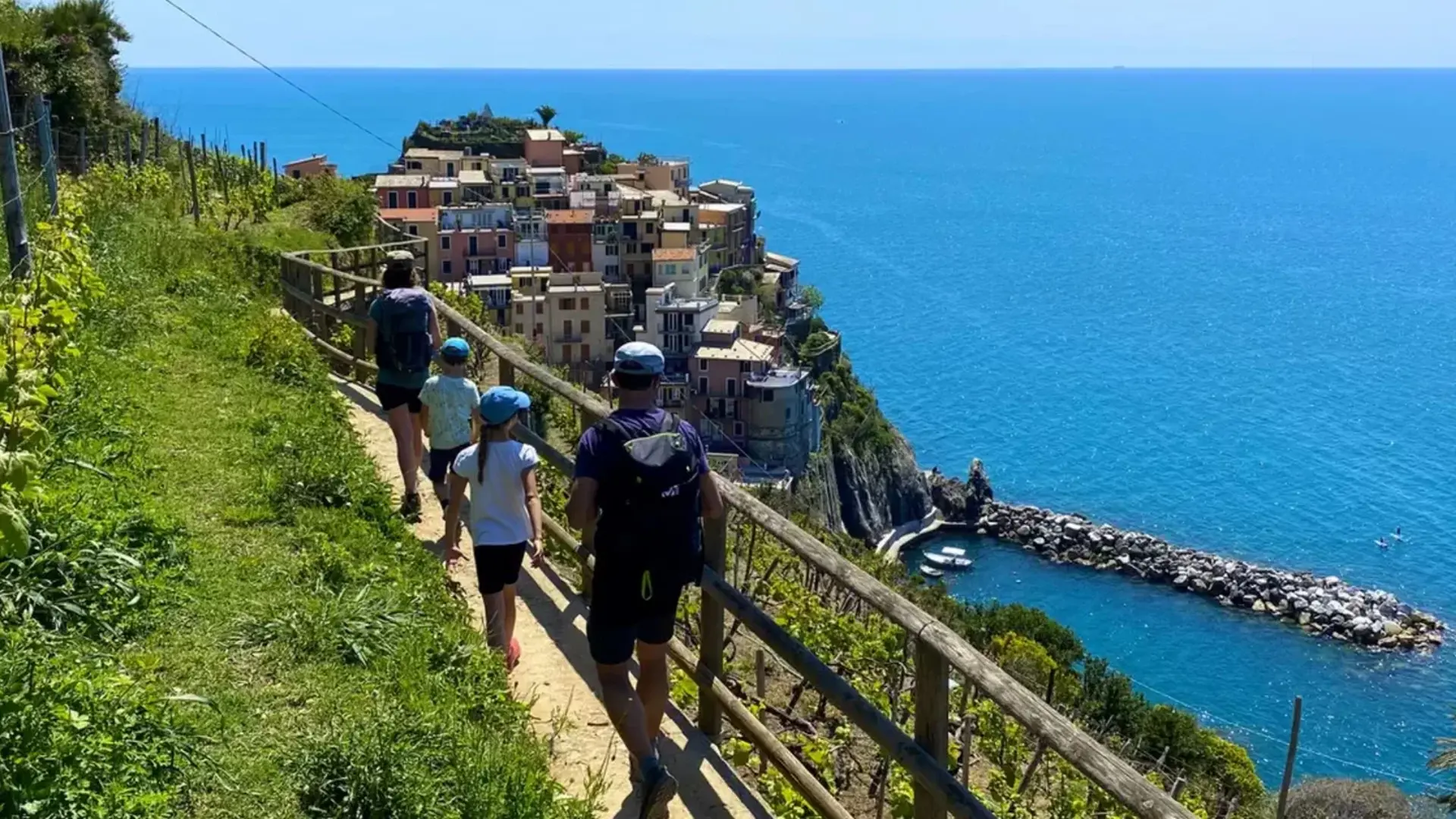 Hiking Cinque Terre – Hành trình leo núi & ngắm biển ven bờ Ý