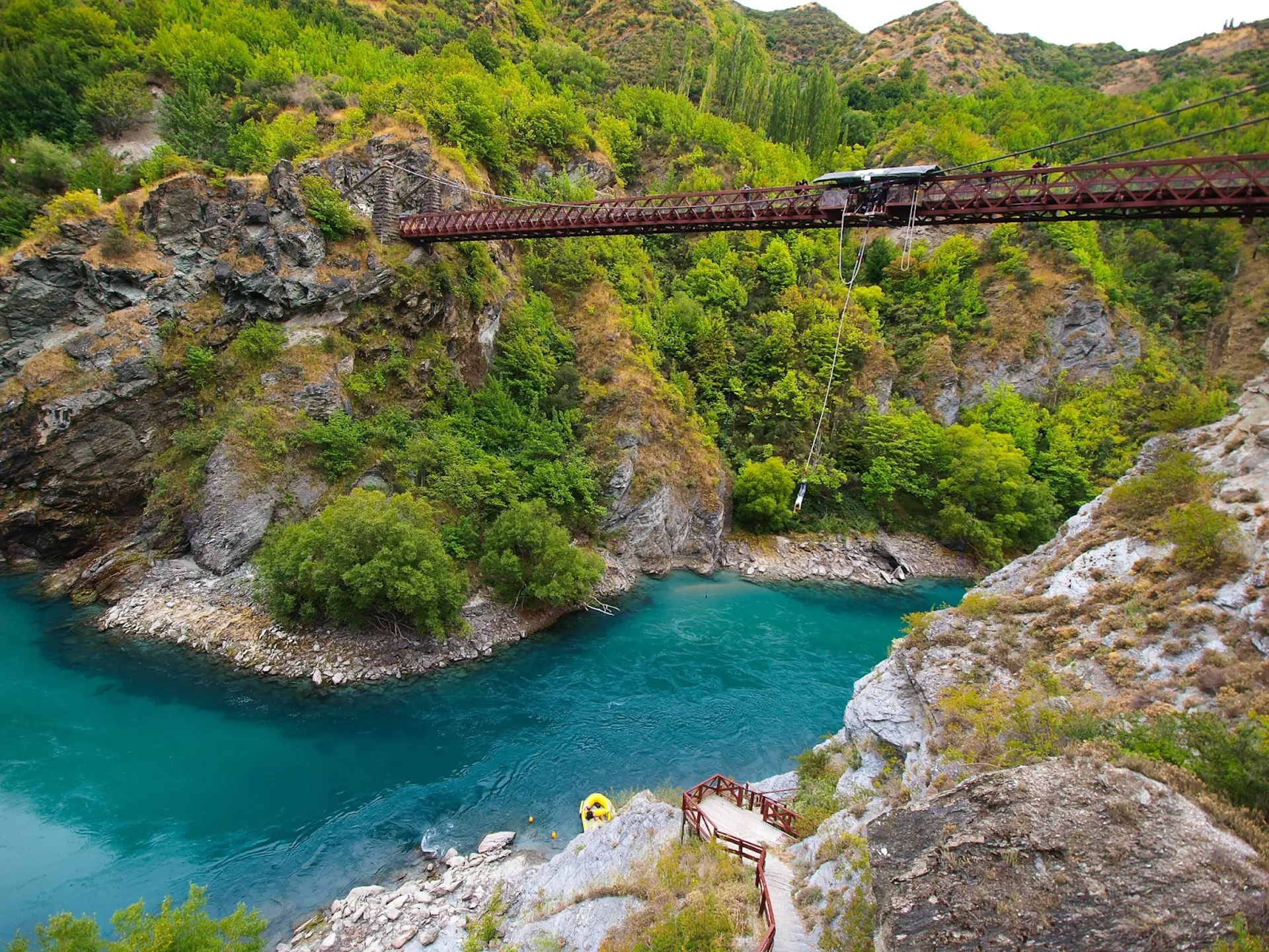 Cầu Kawarau Bungy Jump - Trải nghiệm nhảy bungee đáng nhớ tại New Zealand 2025